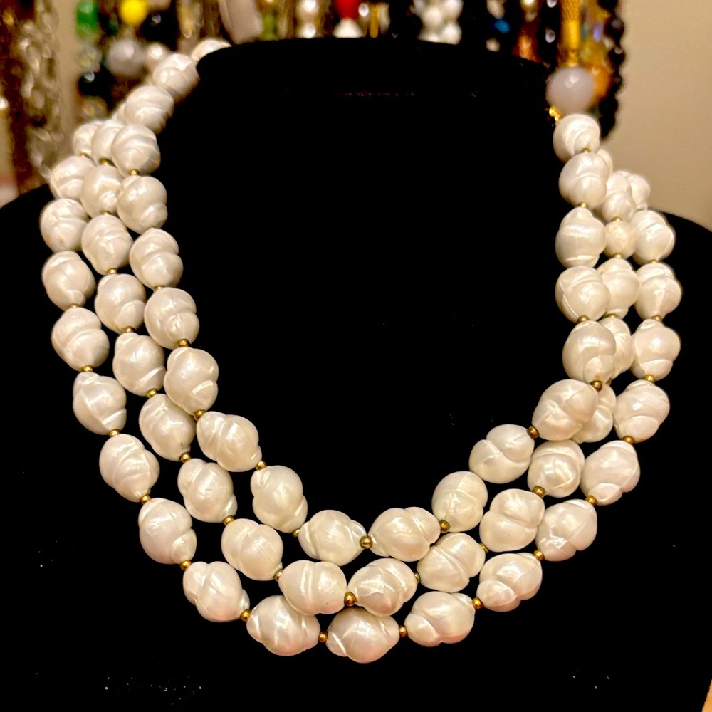 Vintage Trafari faux pearl choker